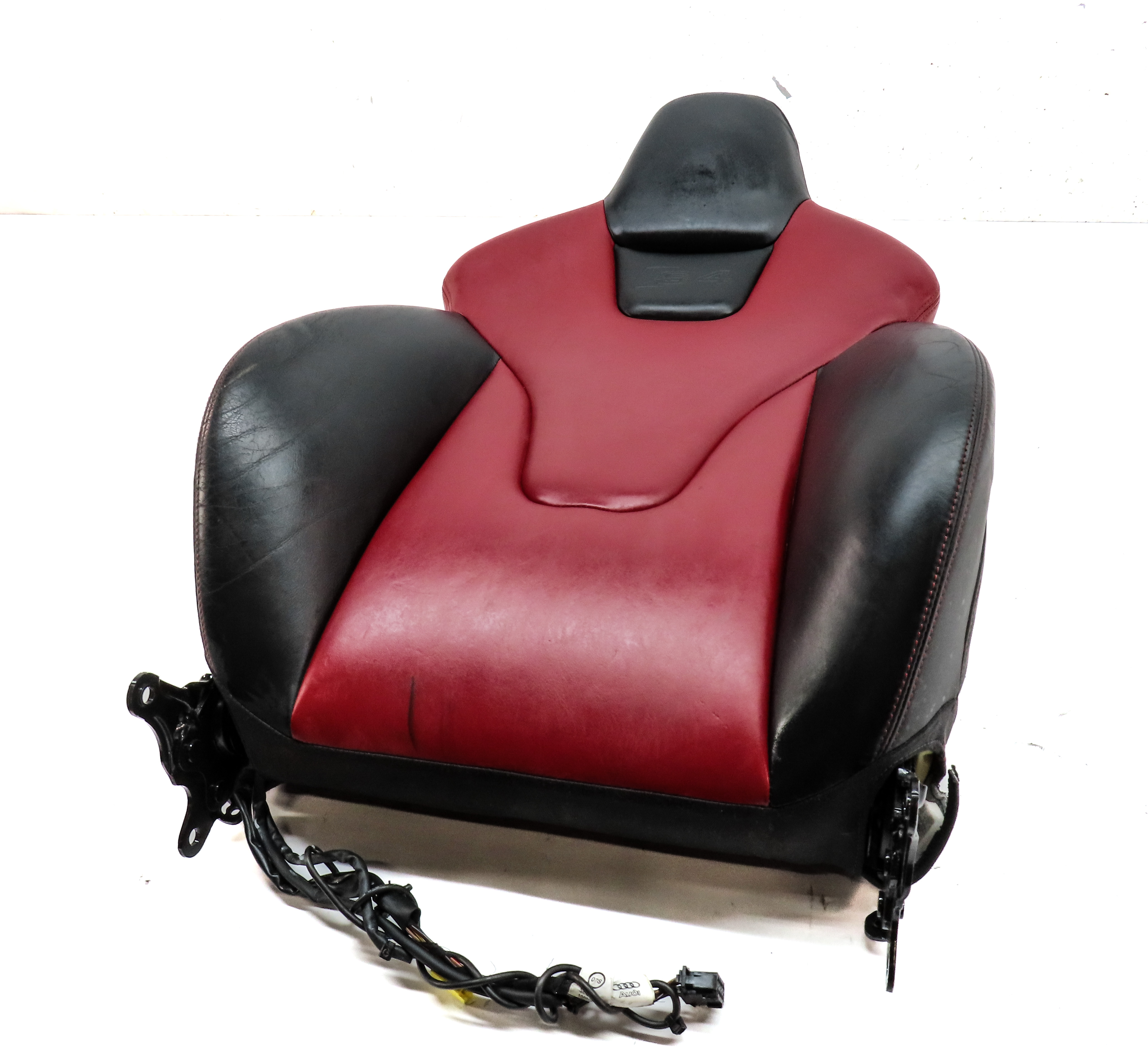 2010 AUDI S4 (B8 8K) FRONT RIGHT UPPER HEATED SPORT SEAT CUSHION (RED & BLACK) — exact item pictured